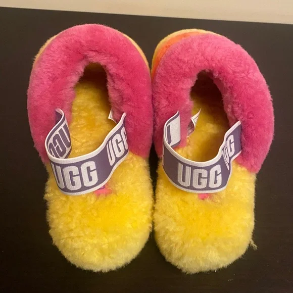 Women’s UGG Pride Fluff Yeah Slide Size 9 - Picture 2 of 9